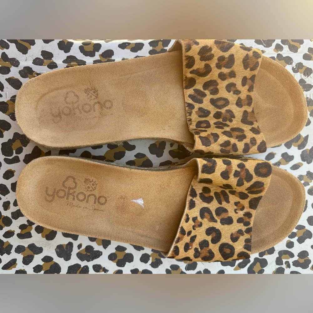 Yokono women’s leather and leopard sandal.